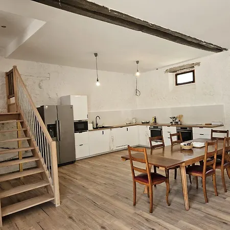 D'hotes Provins Bed & Breakfast