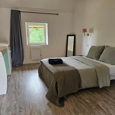 D'hotes Provins Bed & Breakfast Poigny