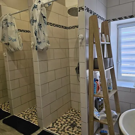 D'hotes Provins Bed & Breakfast Poigny