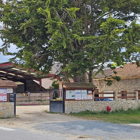 D'hotes Provins * Poigny