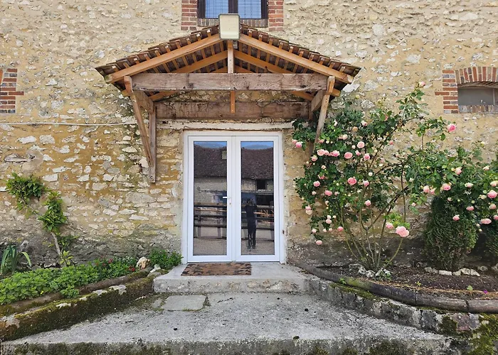 D'hotes Provins Bed & Breakfast Poigny